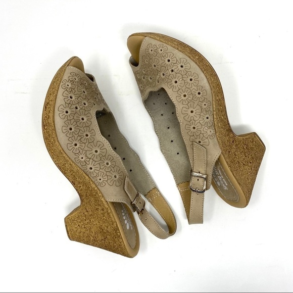 Spring Step Trixiebelle beige heeled sandals - Picture 7 of 8